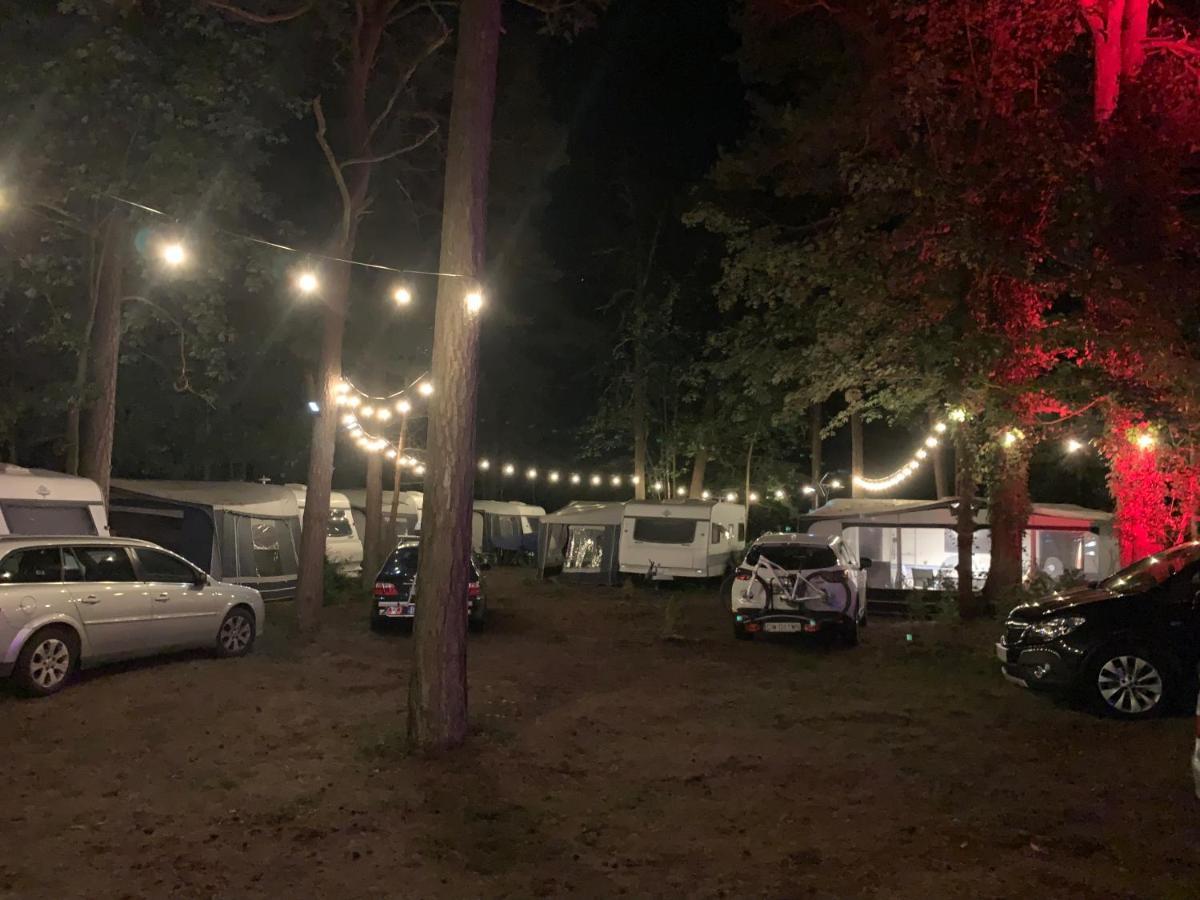 Przyczepy Kempingowe Vip - Osrodek Na Klifie Village - Hel Helska 11 Eksteriør billede