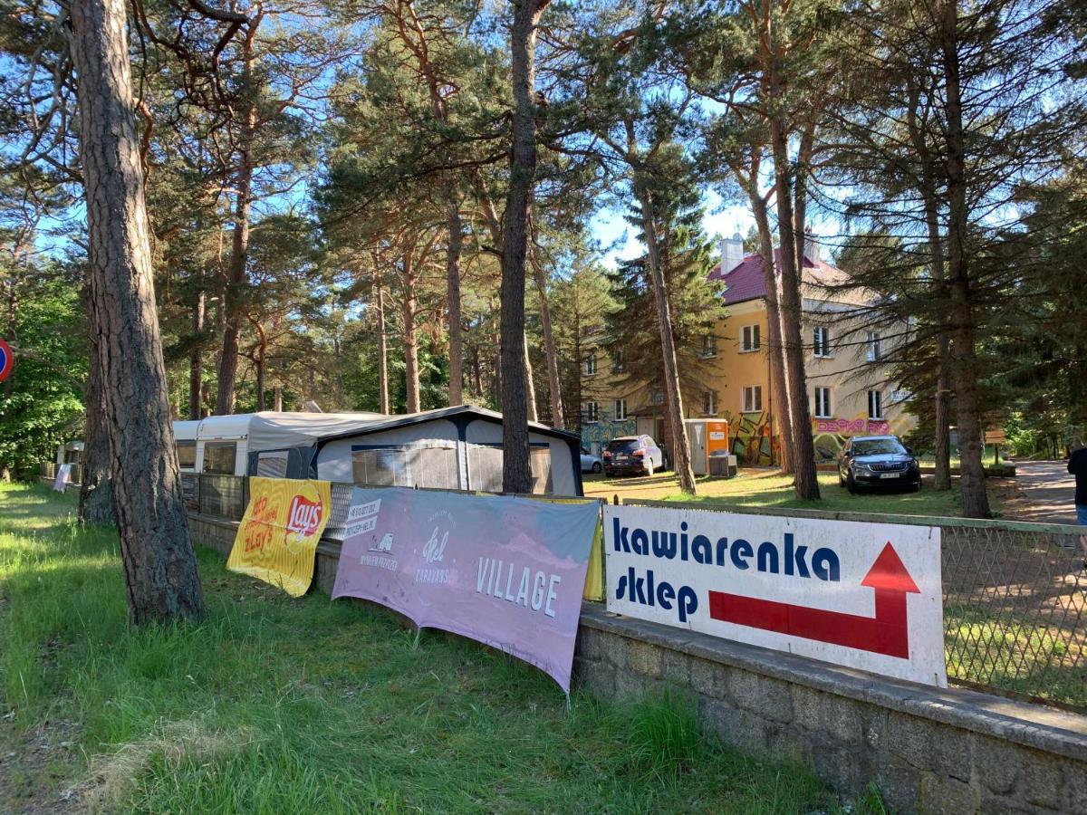 Przyczepy Kempingowe Vip - Osrodek Na Klifie Village - Hel Helska 11 Eksteriør billede